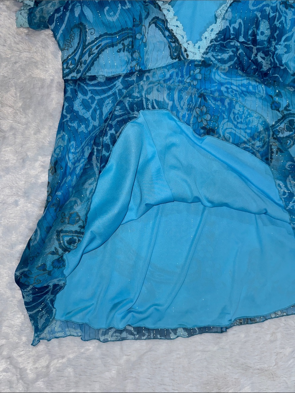 Aris.A NWT 100% Silk Bottom Blue & Turquoise Paisley V-Neck Sheer Blouse - Picture 6 of 10